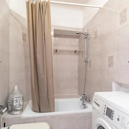 Vatican House Apartament *